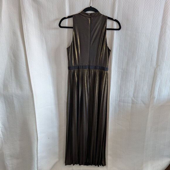 Donna Morgan Stretch Foil Pleated Halter Dress Liquid Gold Metallic Size 0 XS - Picture 8 of 15